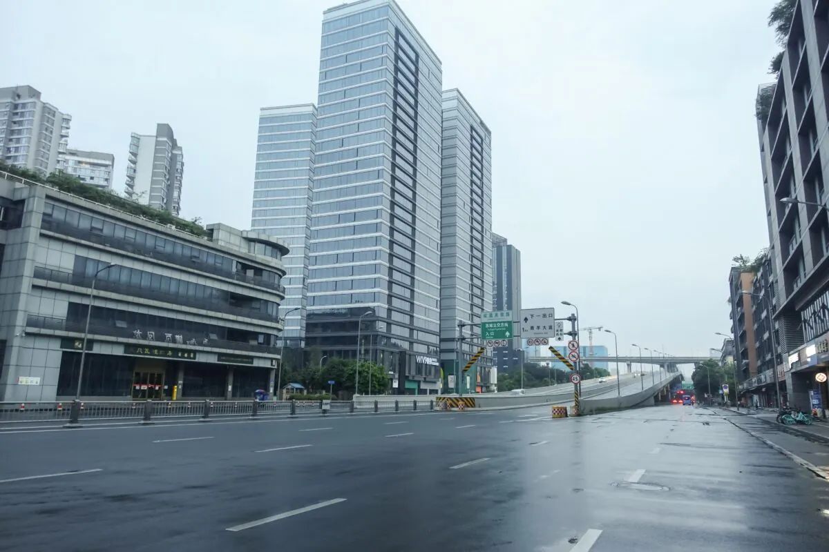 An empty road is seen in Chengdu in Sichuan Province, China, as the provincial capital city suffers under COVID-19 lockdown on Sept. 2, 2022. (CFOTO/Future Publishing via Getty Images)