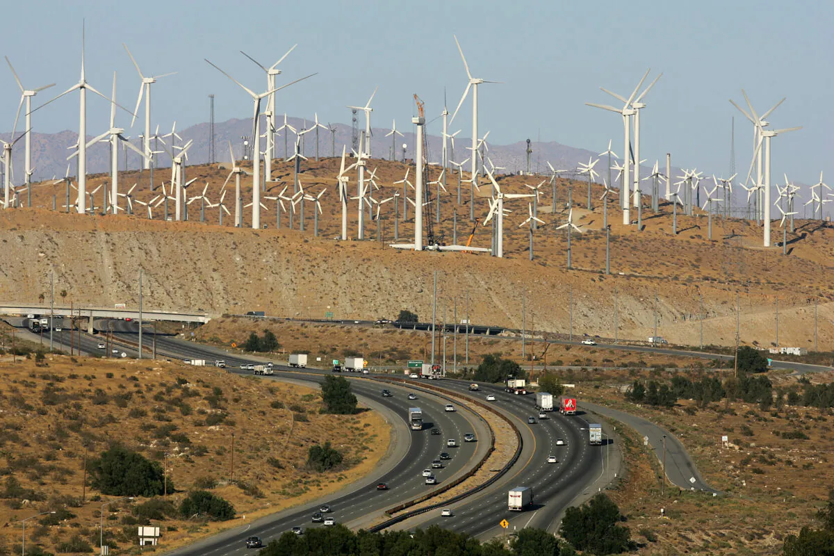 Giant wind turbines are powered by strong prevailing winds on May 13, 2008 near Palm Springs, California.  (David McNew/Getty Images)