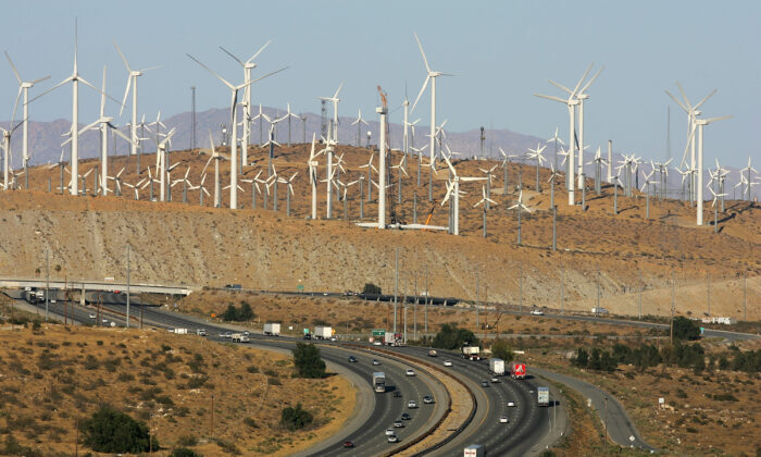 Giant wind turbines are powered by strong prevailing winds on May 13, 2008 near Palm Springs, California.  (David McNew/Getty Images)