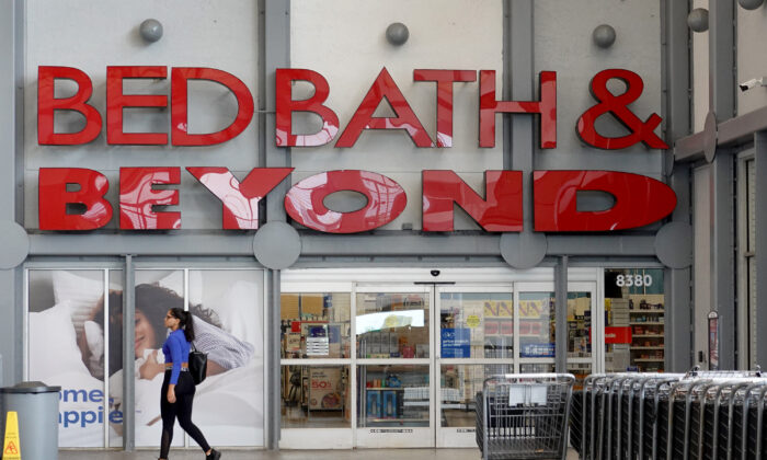 Bed Bath & Beyond store in Miami, Fla., on June 29, 2022. (Joe Raedle/Getty Images)