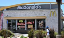 Industry Group Snares California Law That Could Raise Fast-Food Wages to $22