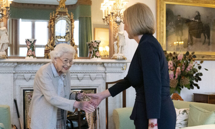 Queen Elizabeth greets incoming prime minister Liz Truss at Balmoral Castle, Scotland, on Sept. 6, 2022. (Jane Barlow - WPA Pool/Getty Images)