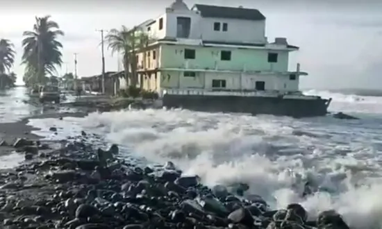 Hurricane Kay Weakens Slightly, Expected to Make Closest Pass to California in 25 Years