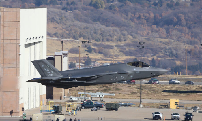 An F-35A of Hill Air Force Bases 388th and 419th fighter wings takes off for a training exercise in Hill Air Force Base, Utah, on Nov. 19, 2018. (George Frey/Getty Images)