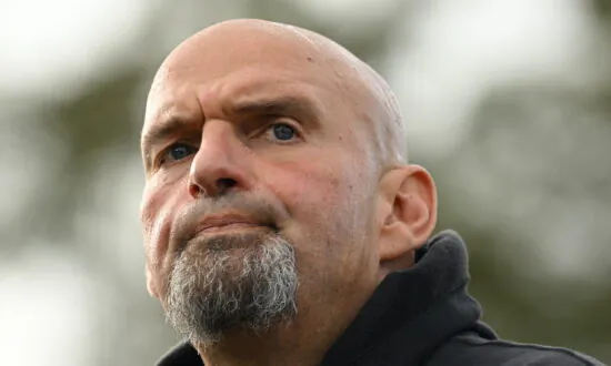 Fetterman Stumbles Over Words, Has Prolonged Pauses During Pennsylvania Senate Debate