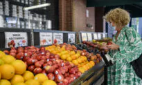 Number of Americans Citing ‘Hardship’ From Inflation Rises, Particularly Among Middle Class