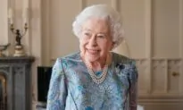 Aftermath of Queen’s Death; Bannon Pleads Not Guilty in New York State Indictment | NTD Good Morning