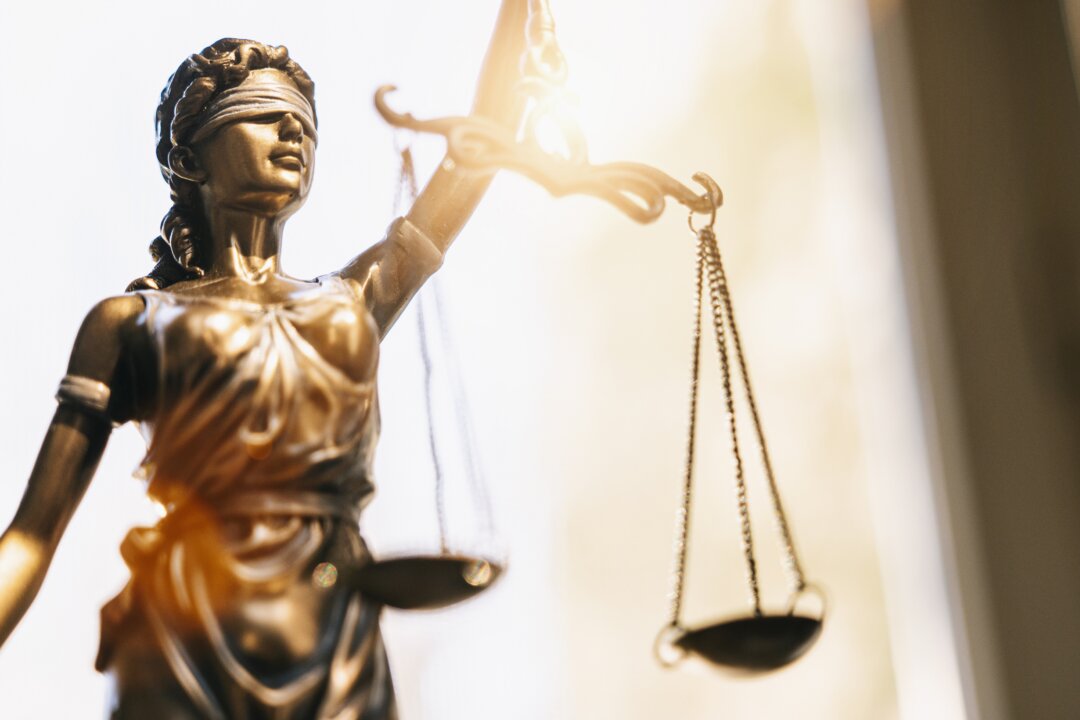 Major changes are underway in how law schools accept students into their classes. (r.classen/Shutterstock)