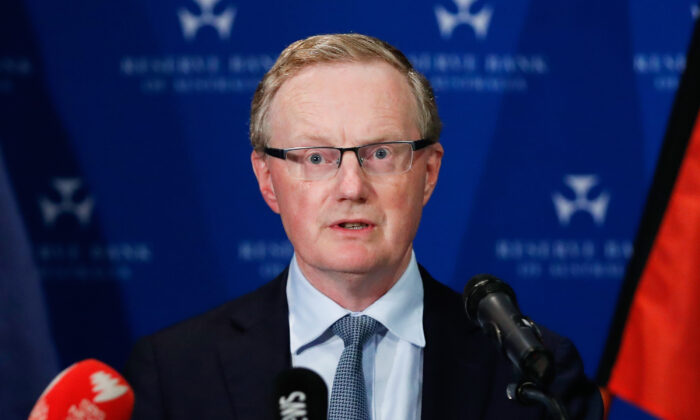 澳大利亚储备银行行长 Philip Lowe 于 2020 年 3 月 19 日在澳大利亚悉尼发表演讲。（Brendon Thorne/Getty Images）