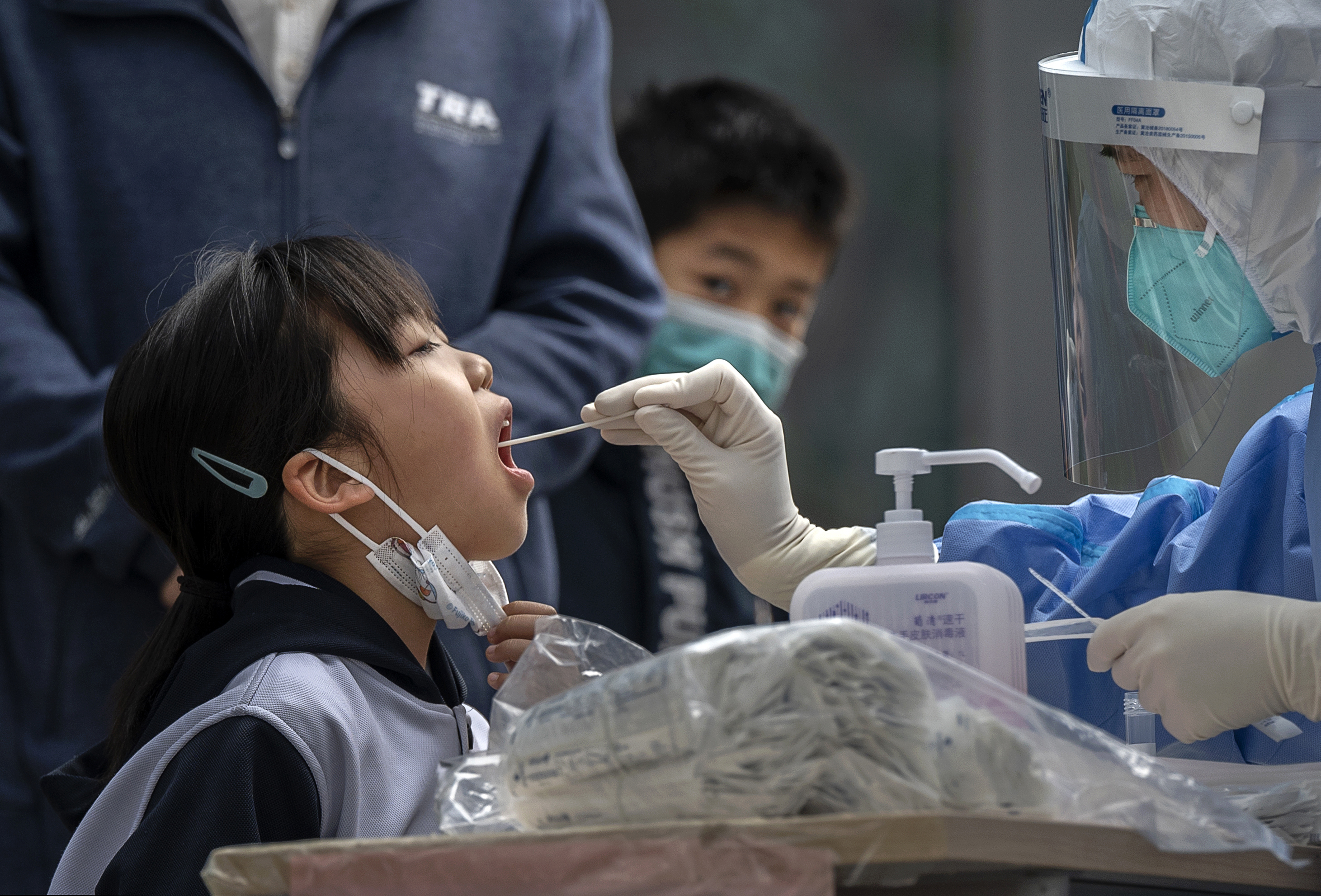 Tens of Millions in China Under New COVID-19 Lockdown Ahead of CCP Meeting - Vimarsana News