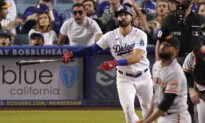 Dodgers Outslug Giants 6–3, Muncy Homers Twice