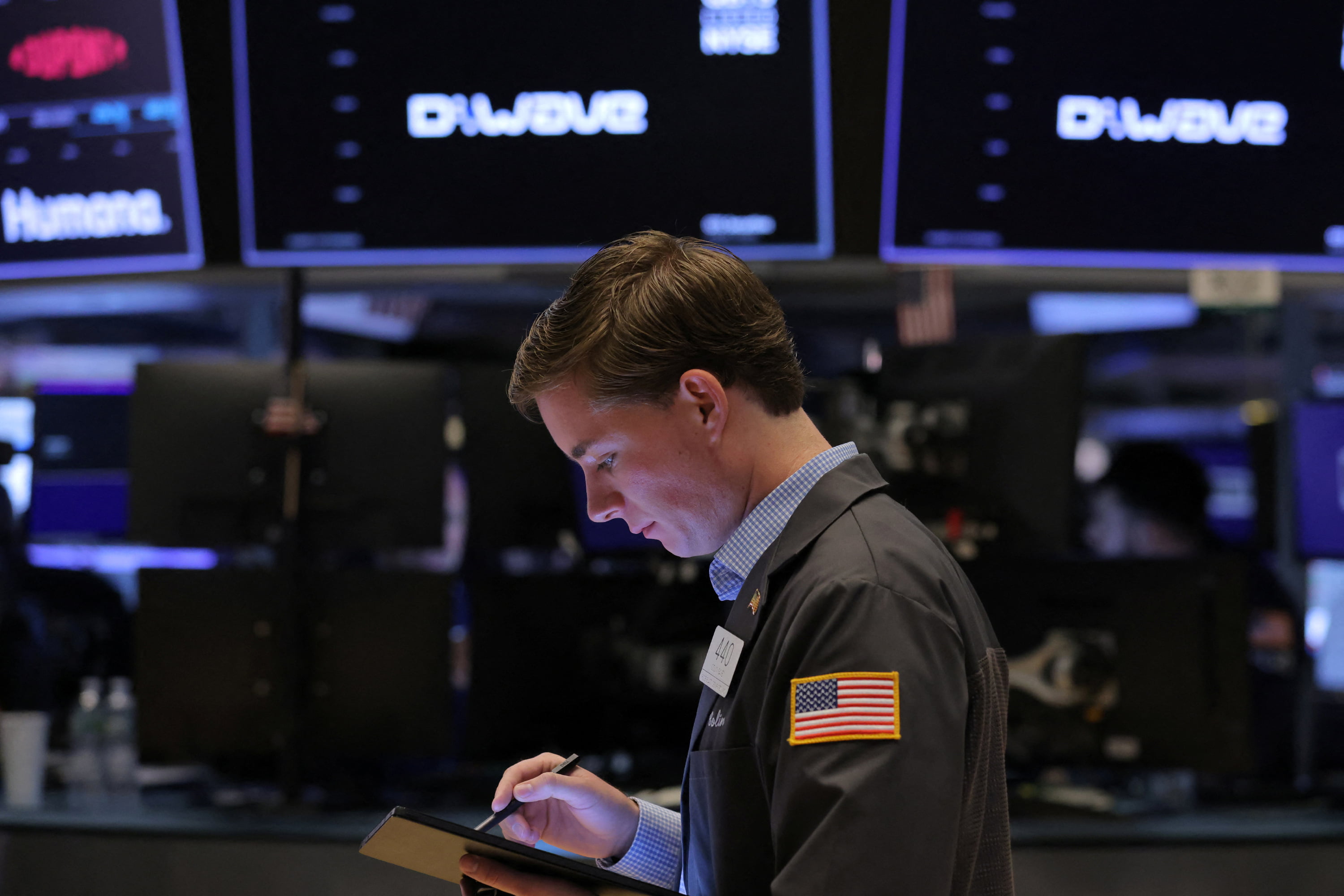 How to Invest During a Recession - Vimarsana News