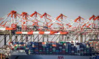 US Trade Deficit Narrows in July; Exports at Record High