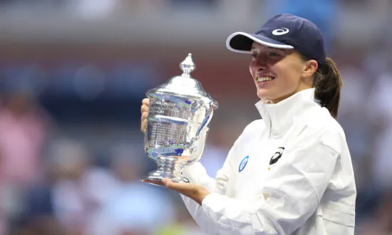 Iga Swiatek Beats Ons Jabeur for 1st US Open Title, 3rd Slam