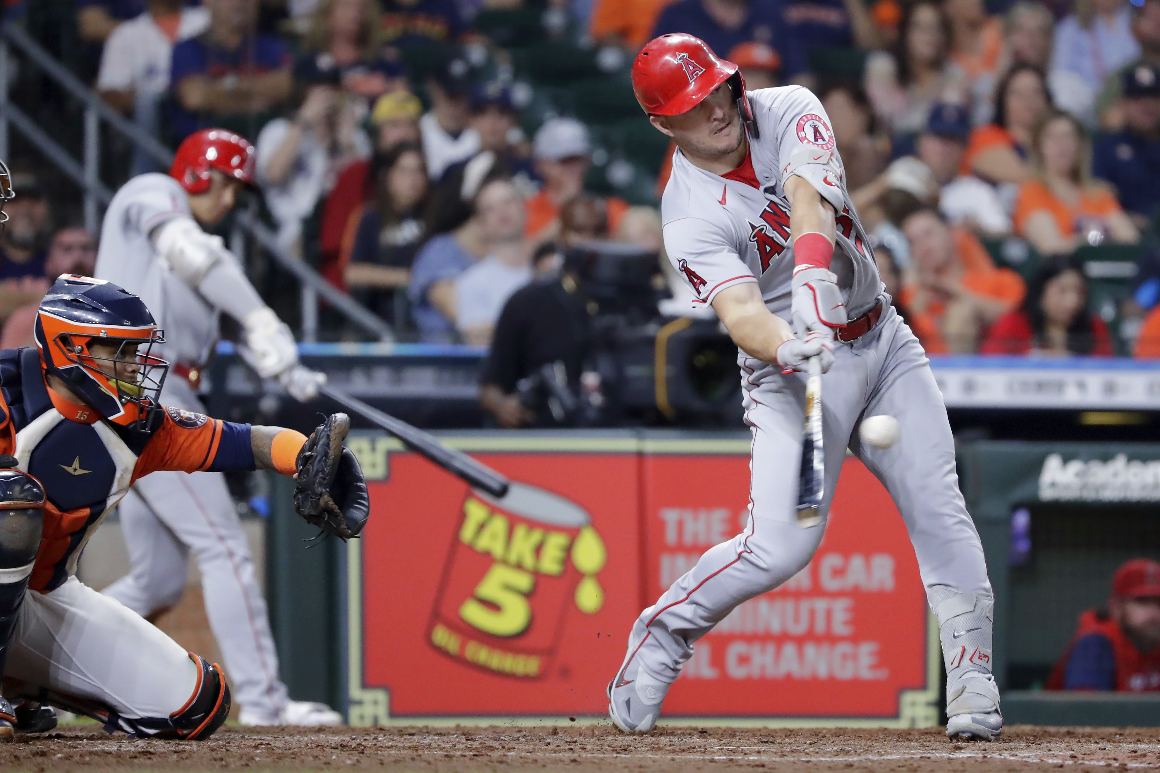Pena, McCormick Homer to Lead Astros Over Angels 4–3 - Vimarsana News