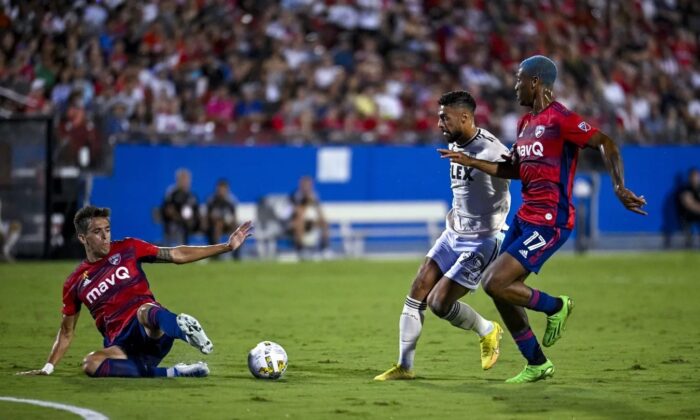 FC Dallas defender Jose Antonio Martinez (3) defends against Los Angeles FC forward Denis Bouango (99) during the first half at Toyota Stadium in Frisco, Texas, on Sept. 10, 2022. (Jerome Miron/USA TODAY Sports via Field Level Media)