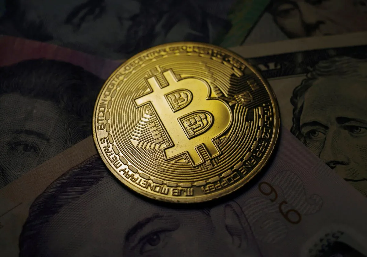 A representation of the virtual cryptocurrency Bitcoin in a picture illustration taken on Oct. 18, 2021. (Edgar Su/Reuters)