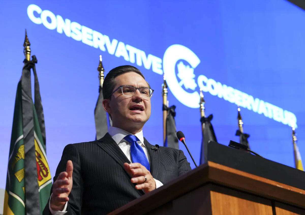 Conservative leader Pierre Poilievre addresses the Conservative caucus during a meeting in Ottawa on Sept. 12, 2022. (Sean Kilpatrick/The Canadian Press)