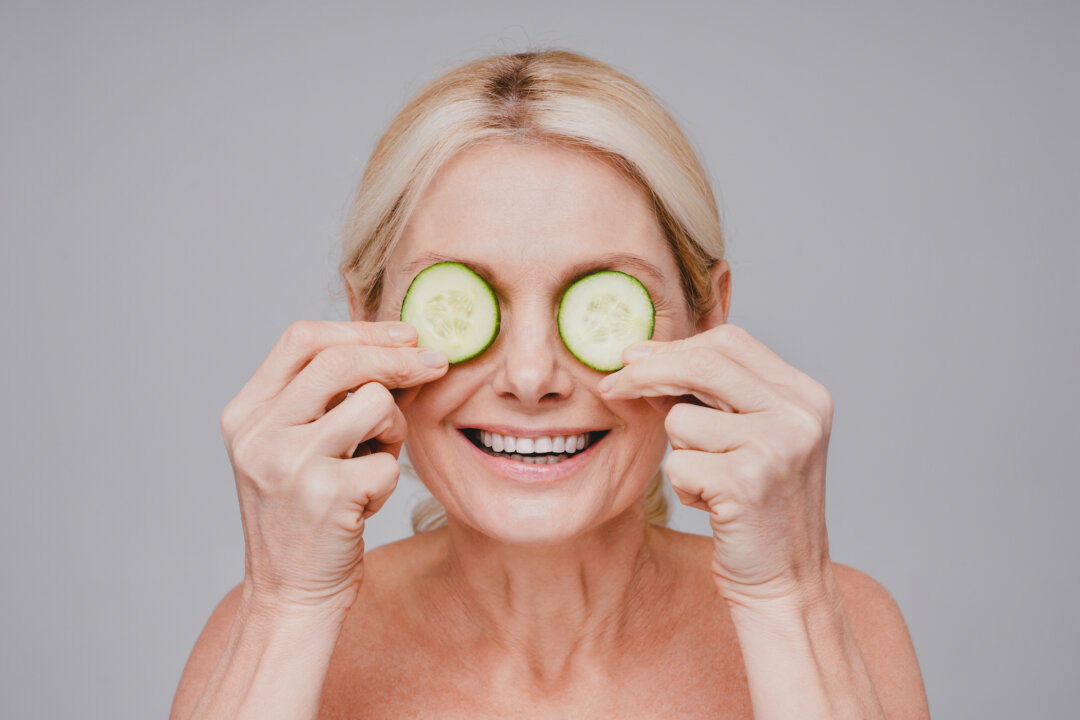 4 Natural Remedies to Soothe Dry, Itchy Eyes