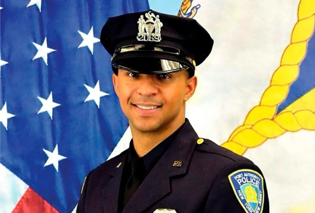 Police officer Anthony Varvaro in an undated photo. (Port Authority of New York and New Jersey via AP)