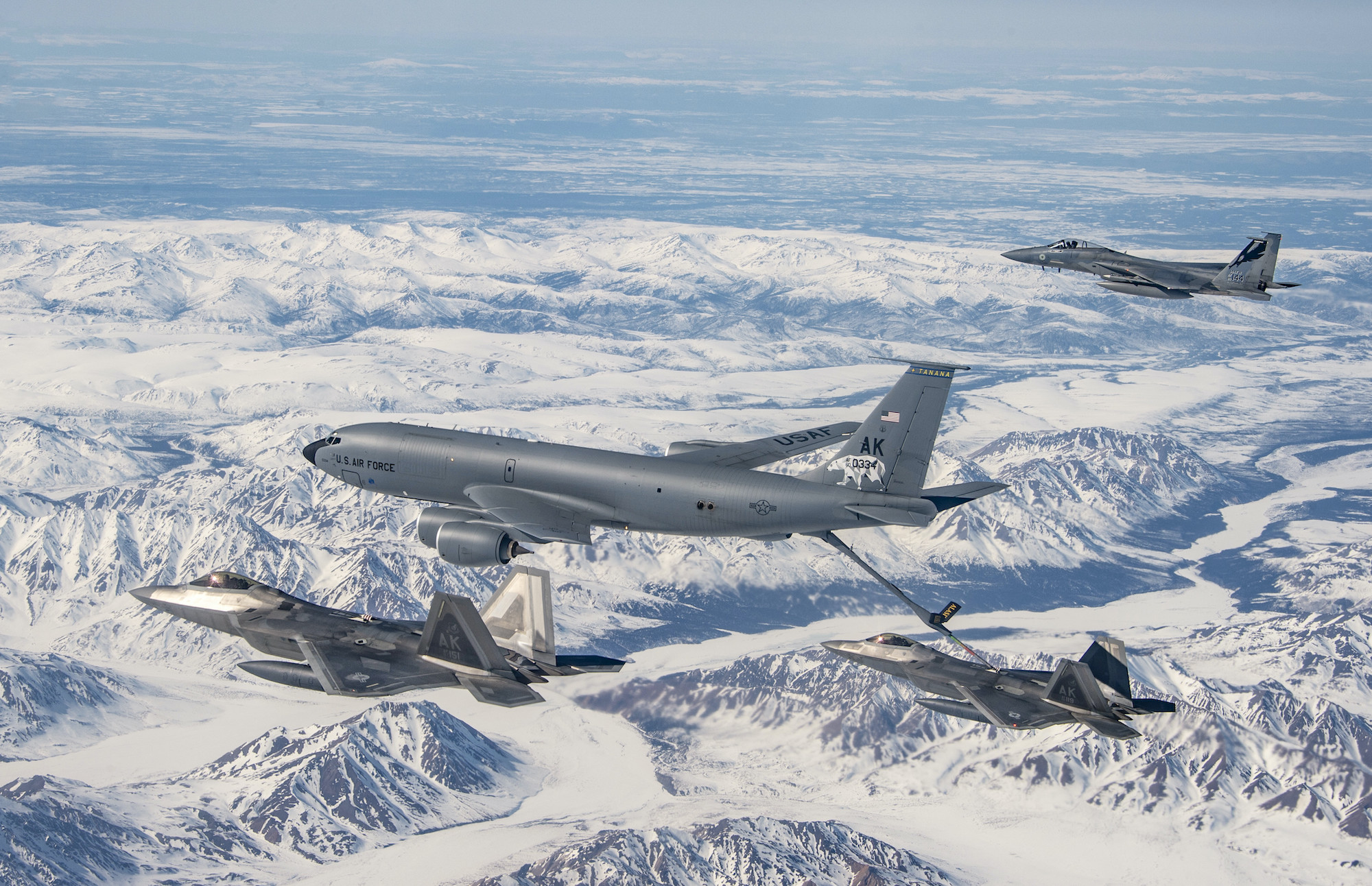US Air Force Grounds Fleet of Planes Because Their Tails Could Fall Off Mid-Air - Vimarsana News