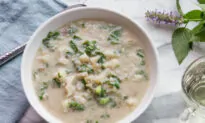 Cauliflower Soup Recipe, With Purple Peppers And Cashew Cream