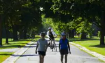 Weather Network Predicts Warmer-Than-Normal Fall Across Most of Canada