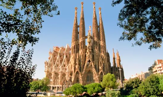 Rick Steves’ Europe: Barcelona: The Spirit of Catalunya