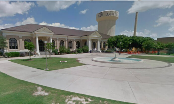 德克萨斯州大学城的德克萨斯 A&M 大学校园。  （谷歌街景）