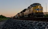Rail Strike Threat Rebounds as Some Unions Reject Deal in Ratification Talks