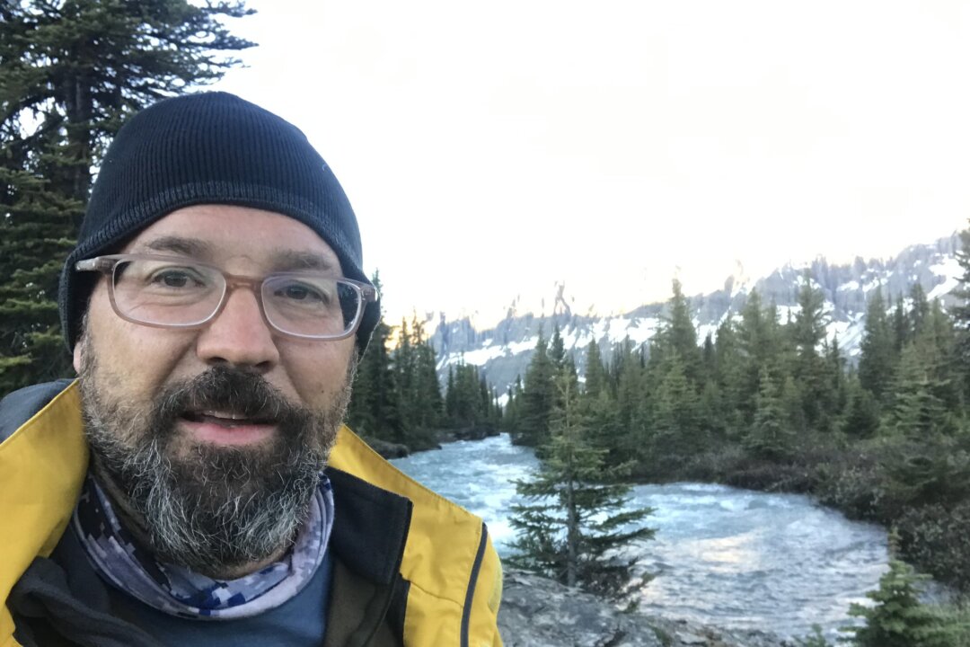 Unvaccinated Canadians Defy Stigma in Viral Twitter Trend