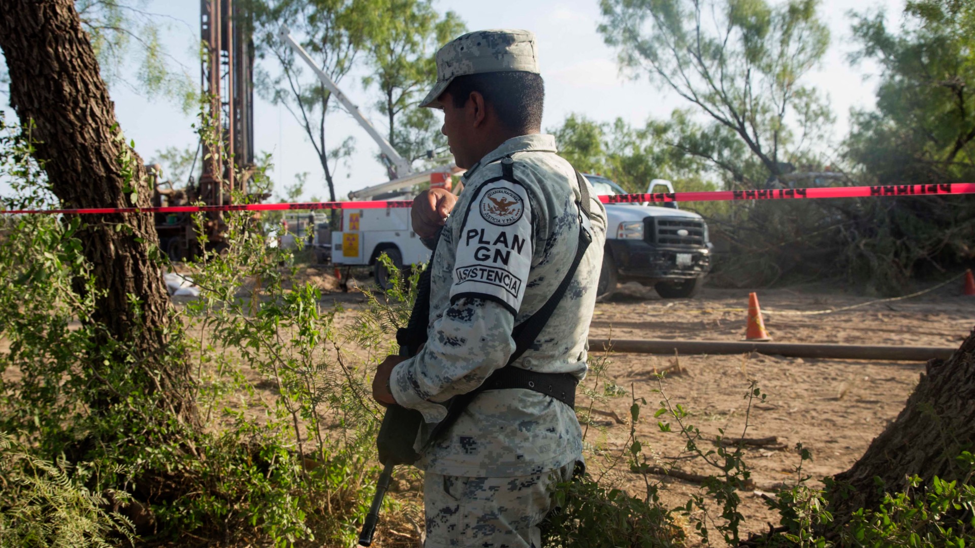 More than 120 Migrants Found in Abandoned Truck in Mexican Town Bordering Texas - Vimarsana News