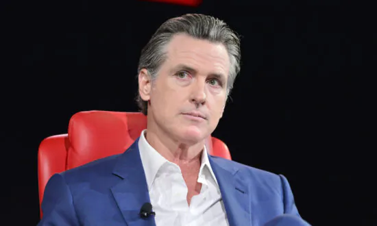 Democrats Get ‘Crushed on Narrative,’ Midterm ‘Red Wave’ Is Coming: Gavin Newsom