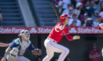 Angels Win 3rd in Row Over Mariners, 5–1 Behind Rengifo
