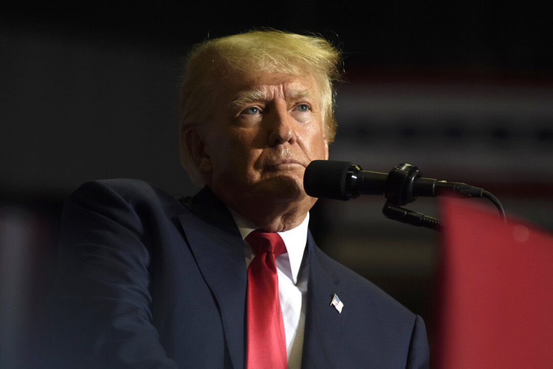 FBI Changes Total Number of Documents Seized From Trump’s Estate