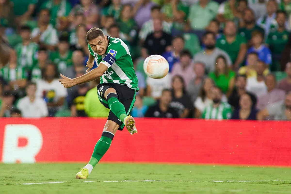 Real Betis’ Joaquin breaks record as the oldest player to score in the UEFA Europa League on Thursday Sept, 15. (Profile picture/Real Betis Football Club Twitter)