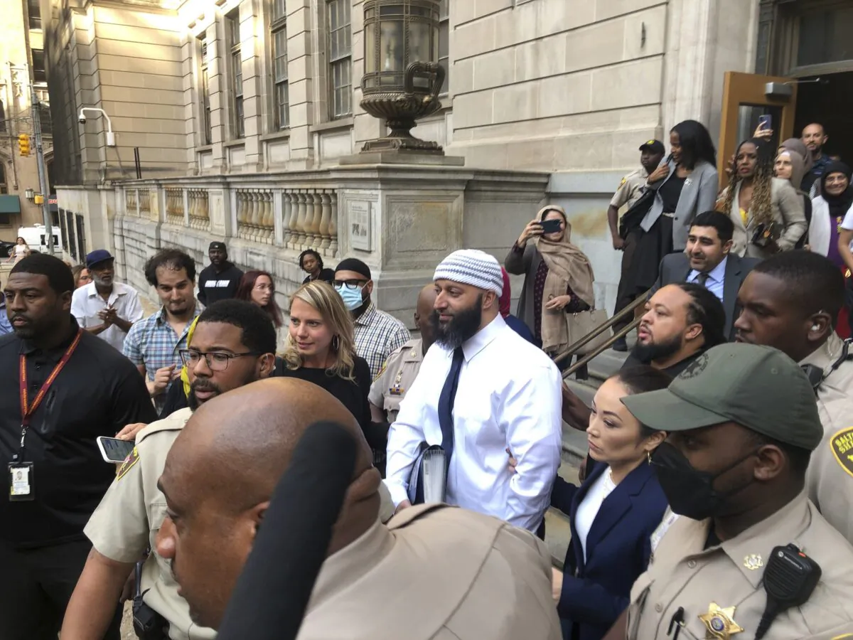 Adnan Syed (C) leaves the Elijah E. Cummings Courthouse in Baltimore on Sept. 19, 2022. (Brian Witte/AP Photo)