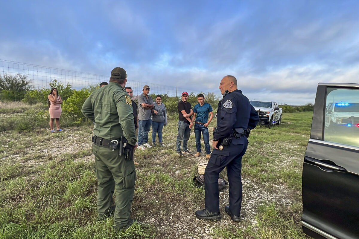 NextImg:Biden Admin Warns Illegal Immigrants Risk Removal From US