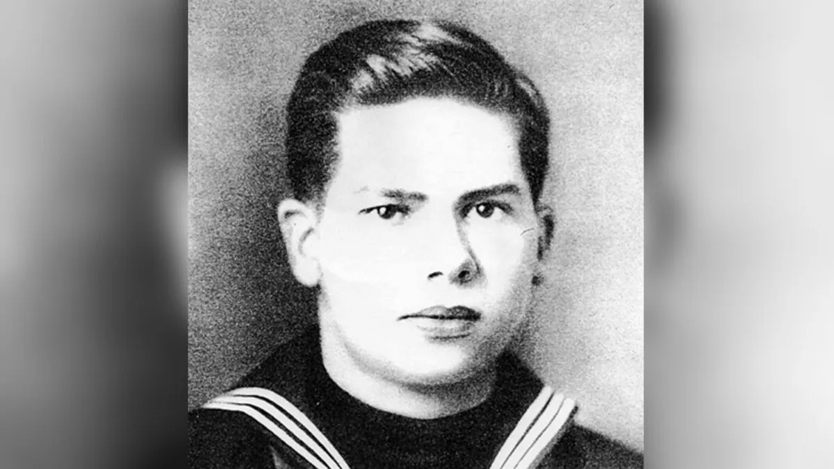 Roman W. Sadlowski in a file photo. (Defense POW/MIA Accounting Agency via AP)