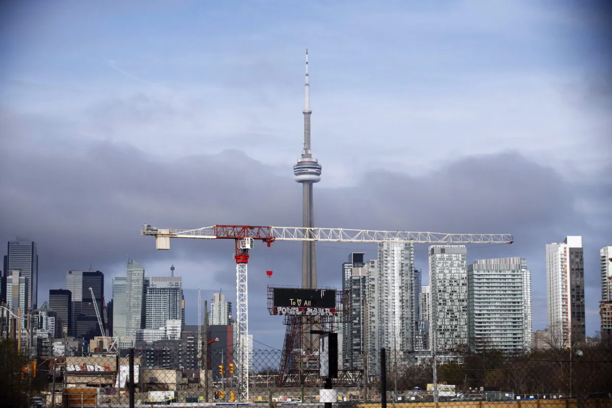 The CN Tower can be seen on the Toronto skyline on April 25, 2017. (Cole Burston/The Canadian Press)