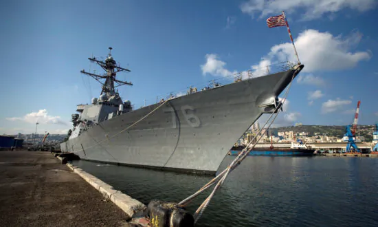 US, Canadian Warships Carry Out Taiwan Strait Transit