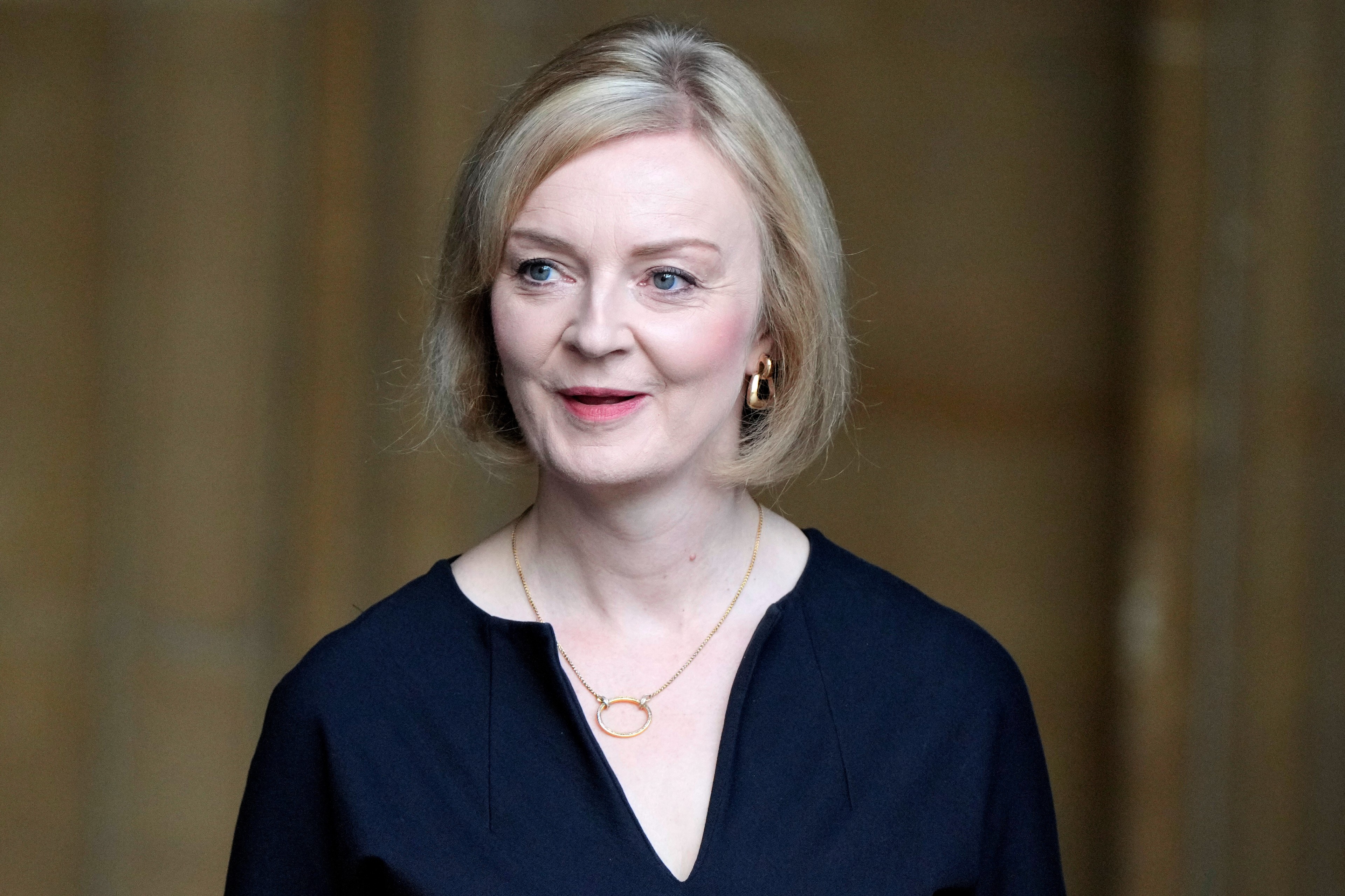 UK to Spend at Least £2.3 Billion Supporting Ukraine in 2023: Truss - Vimarsana News
