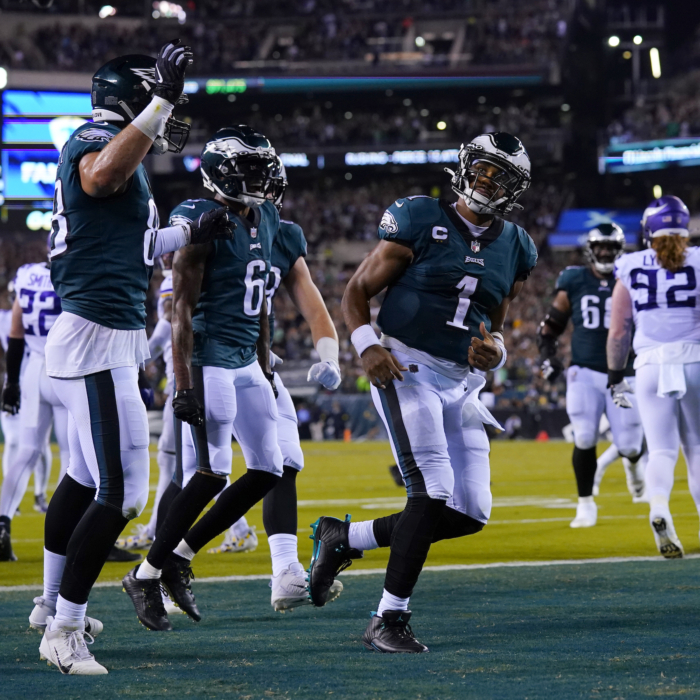 Eagles improve to 6-0, Hurts key in 26-17 win over Cowboys - Seattle Sports