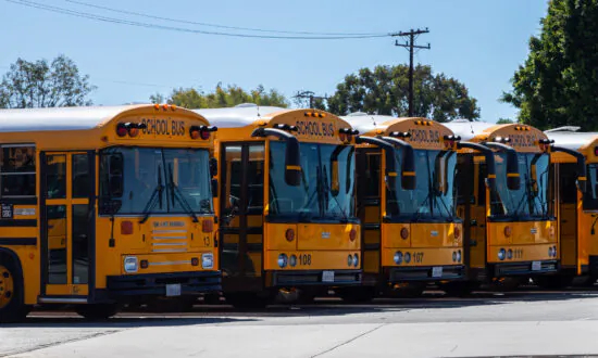 Ashley Anderson Seeks Reelection to Newport-Mesa School Board