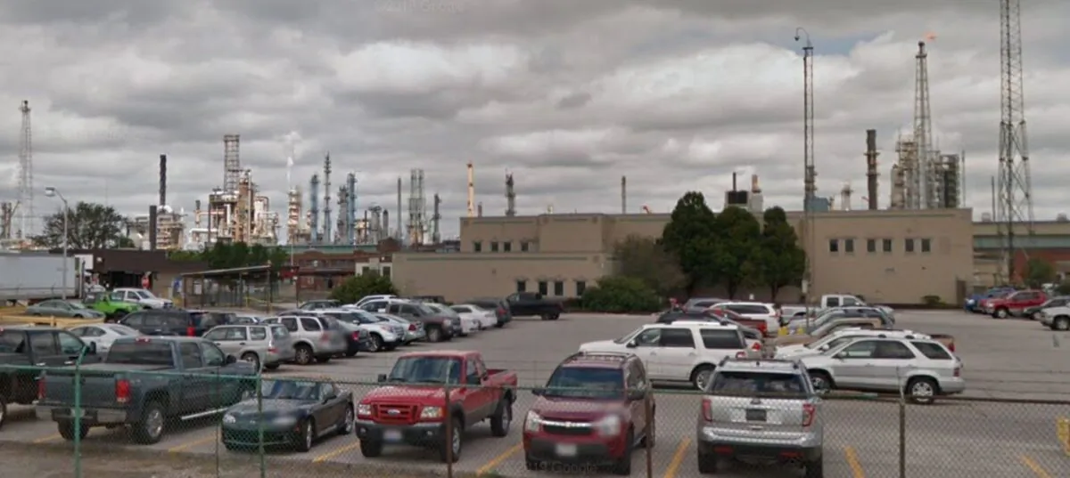 An undated photo shows the Husky Toledo Refinery in Oregon, Ohio. (Google Street View / The Epoch Times screenshot)