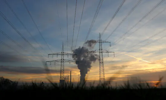 Europe Burns Cash to Help Businesses in Deepening Energy Crisis
