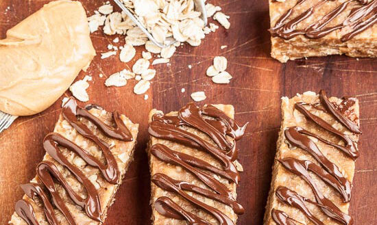 5-Ingredient Protein Bars (No-Bake!)