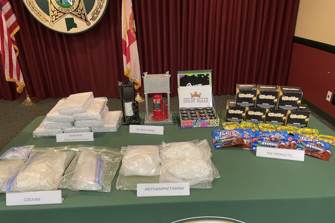 Florida Officials Seize Enough Fentanyl to Kill 4 Million People | The ...