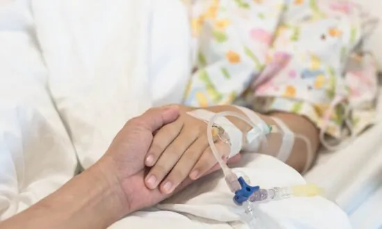 Taiwanese Study Finds Spouses of People Hospitalized With Sepsis Are More Vulnerable to Mental Illness