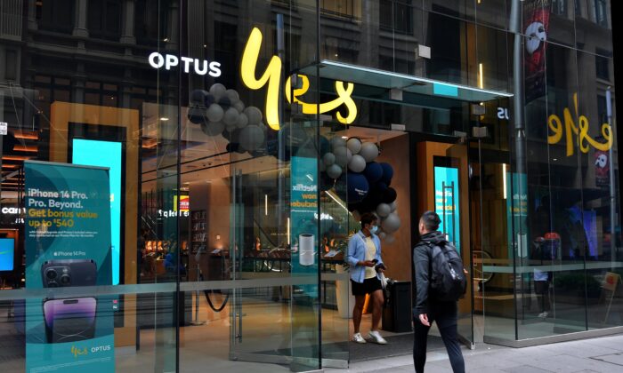 General view of an Optus store in Sydney, Australia on Sept. 22, 2022. (AAP Image/Bianca De Marchi)